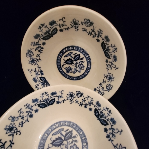 Vintage BLUE ONION Coupe SOUP/CEREAL BOWL, 6" w/Inner Blue Band. Set of 2. - Picture 3 of 5